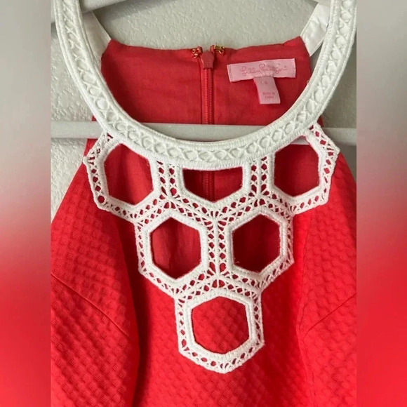 Lilly Pulitzer Annabelle Honeycomb Halter Top Island Coral white neckline sz 8 - Picture 2 of 8